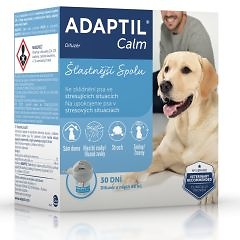 Adaptil pre psov difuzér a 48ml náplň v modro-bielom obale s obrázkom žltého labradora a osoby, text v češtine.