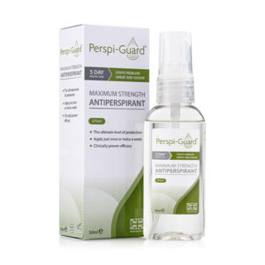 Fľaša a škatuľka Perspi-Guard MAXIMUM 5, 50 ml, sú umiestnené na bielom pozadí.