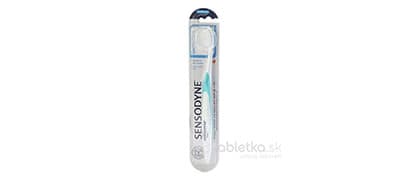 ustna hygiena so sensodyne - zubna kefka