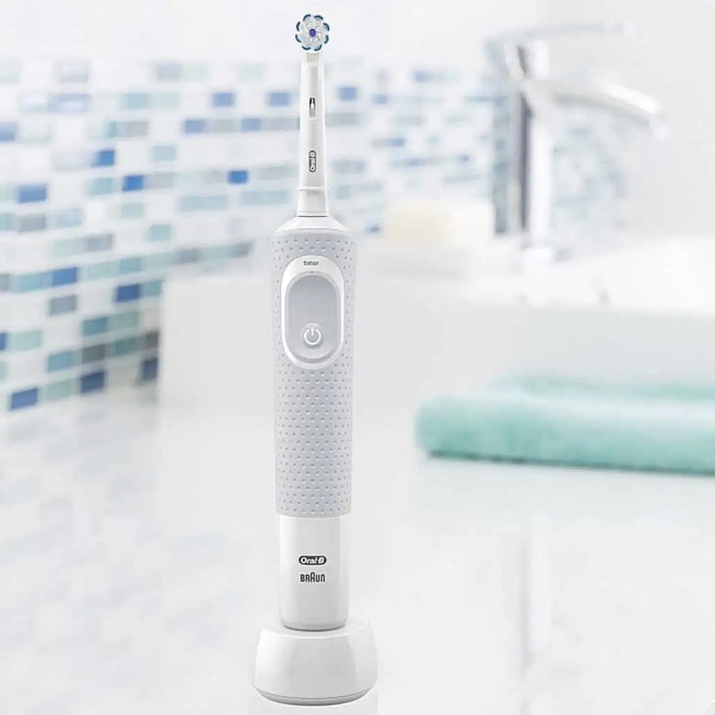 Balenie kefky Oral-B Vitality 100 UltraThin White