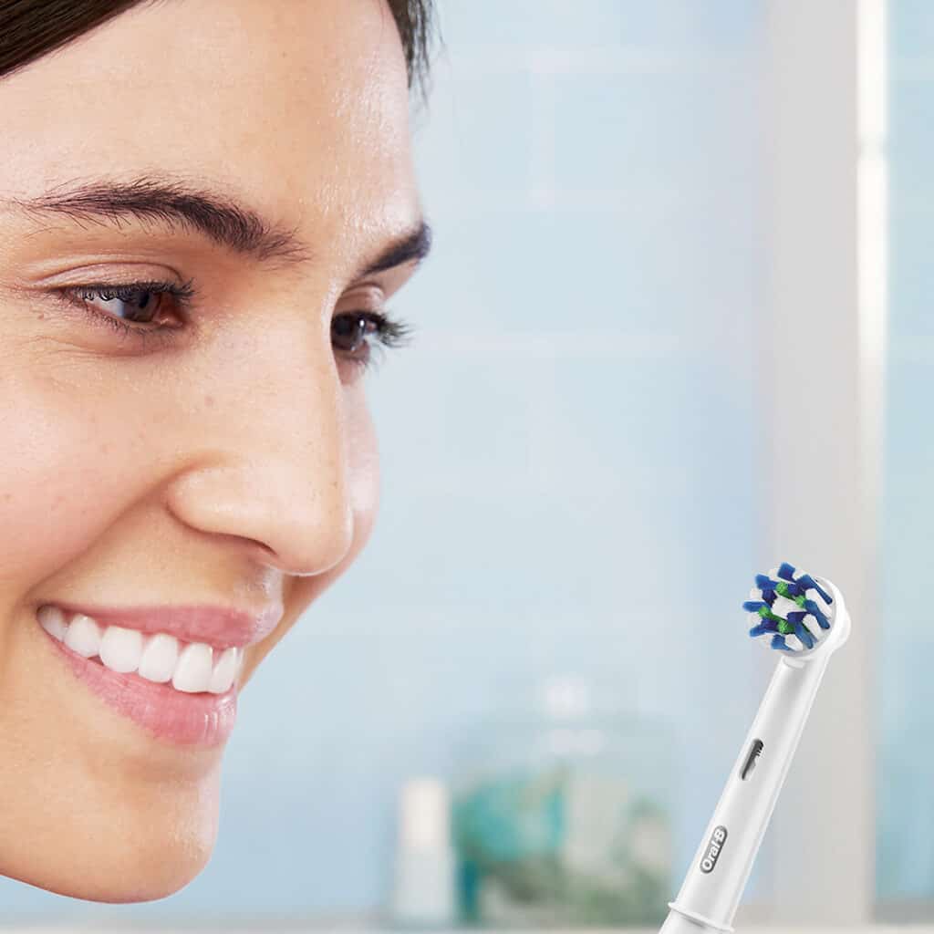 Hlava Oral-B PRO 1 500 odstraňuje o 100 percent viac zubného povlaku