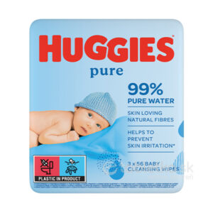 Balenie HUGGIES Pure vlhčené utierky 3x56 ks s obrázkom dieťaťa v modrej čiapke, uvádza 99 % vody a jemné vlákna.