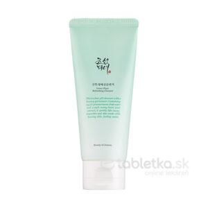 Svetlozelená tuba Beauty of Joseon čistiaci gél na pleť 100ml s kórejským a anglickým textom stojí vzpriamene na bielom podklade.