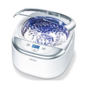 Beurer ultrazvuková čistička Sanitas SUR 42 má priehľadný otvorený kryt, viditeľnú vodnú hladinu a jasný LCD časovač na paneli.