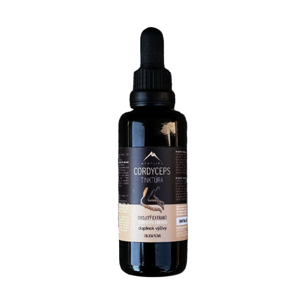 HROTLIFE Cordyceps BIO tinktúra 50ml Tmavá fľaša s kvapkadlom, nápis HROTLIFE Cordyceps BIO tinktúra 50ml, béžovo-čierny štítok, biele pozadie.