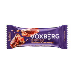 VOXBERG PROTEIN BAR Coconut & Almonds 50g vo fialovom obale, zobrazuje čokoládovú tyčinku s kúskami kokosu a mandlí.
