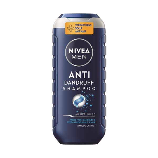NIVEA MEN šampón proti lupinám pre mužov 250ml Fľaša šampónu Nivea Men proti lupinám s bambusovým extraktom, označená ako šampón proti lupinám na posilnenie pokožky hlavy a vlasov.
