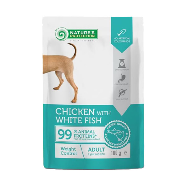 NATURES P Dog Adult Weight Control CHICKEN & WHITE FUSH kapsičky 22x100g Balenie NATURES P Dog Adult Weight Control CHICKEN & WHITE FUSH kapsičky 22x100g s časťou chvosta psa a informáciami na obale.